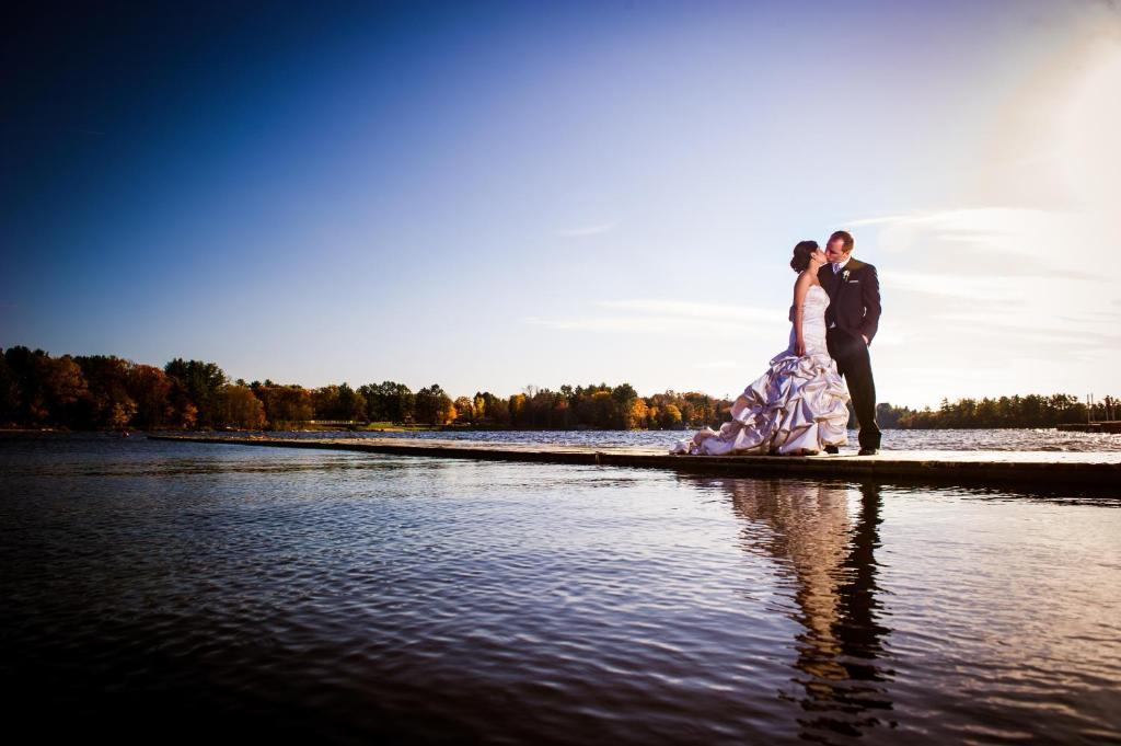 Taboo Muskoka Hotel กราเวนเฮิร์สต์ ภายนอก รูปภาพ